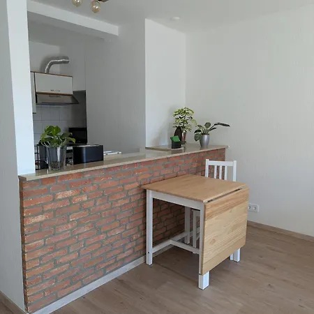 Helle In Apartment *